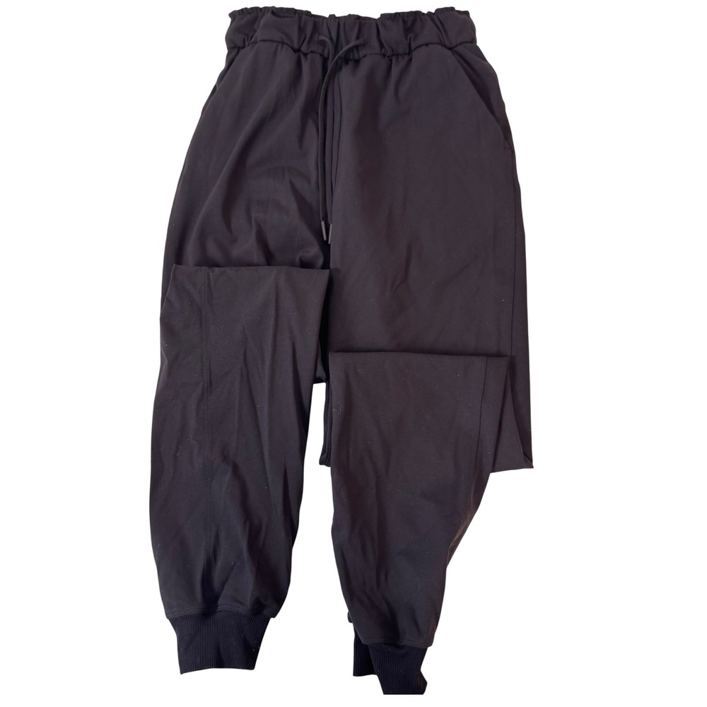 Lululemon Paperbag Waist Jogger Pants Size‎ 2 Black High Rise CA 35801 RN 106259